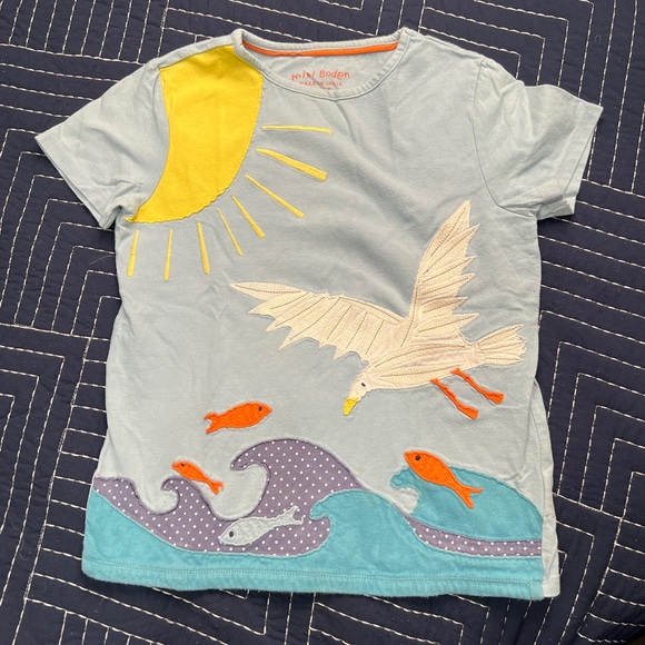 Mini Boden Other - Mini Boden size 9-10 years seagull at the sea appliqué shirt